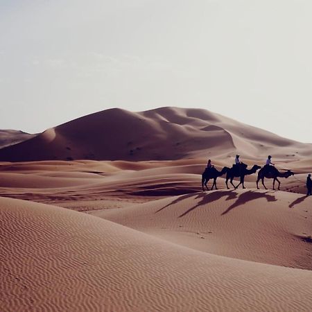 Tourza Desert Camp "Tents With Heating" Merzouga Exteriör bild