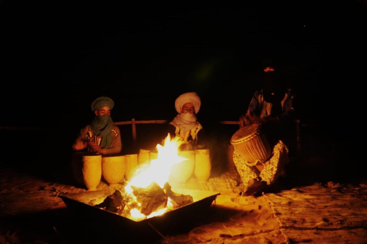 Tourza Desert Camp "Tents With Heating" Merzouga Exteriör bild